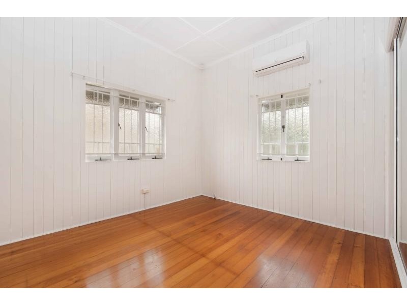 105 Simpsons Road, Bardon QLD 4065