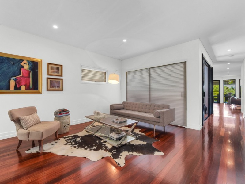 15 Wellington Road, Red Hill QLD 4059