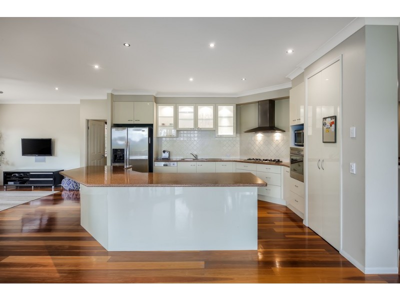 9 Livistona Place, The Gap QLD 4061