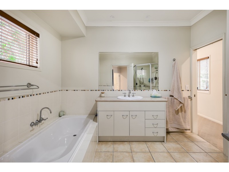 9 Livistona Place, The Gap QLD 4061