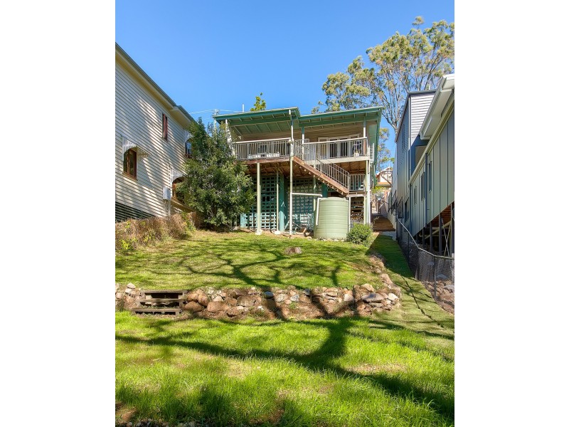 45 Outlook Crescent, Bardon QLD 4065