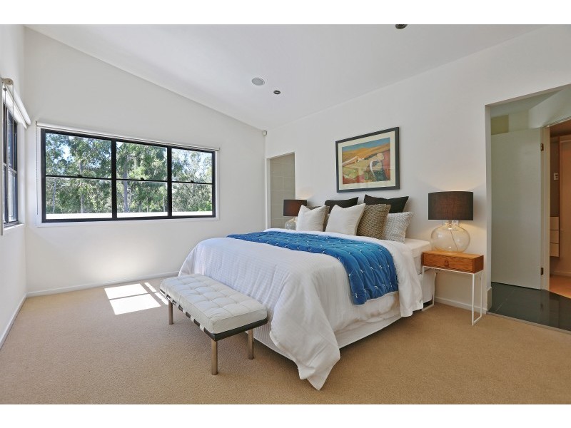 10 Oakview Circuit, Brookwater QLD 4300