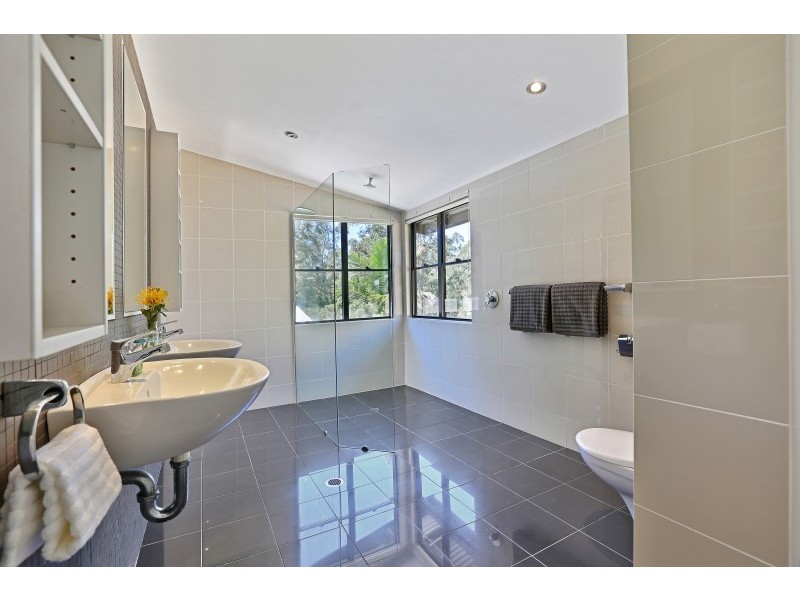 10 Oakview Circuit, Brookwater QLD 4300