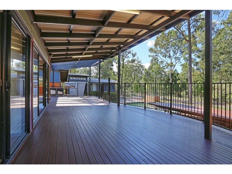 10 Oakview Circuit, Brookwater QLD 4300