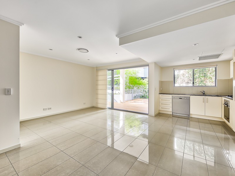 201/23 Robinson Place, Kelvin Grove QLD 4059