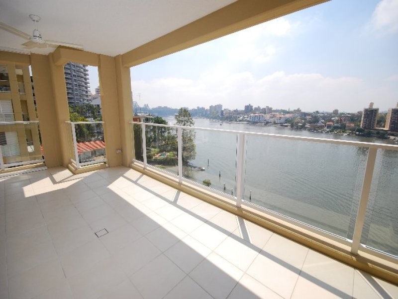 39 Castlebar Street, Kangaroo Point QLD 4169