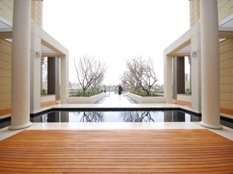 39 Castlebar Street, Kangaroo Point QLD 4169