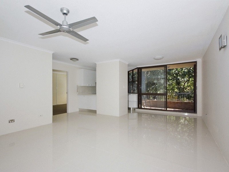 11/24 Carr Street, St Lucia QLD 4067