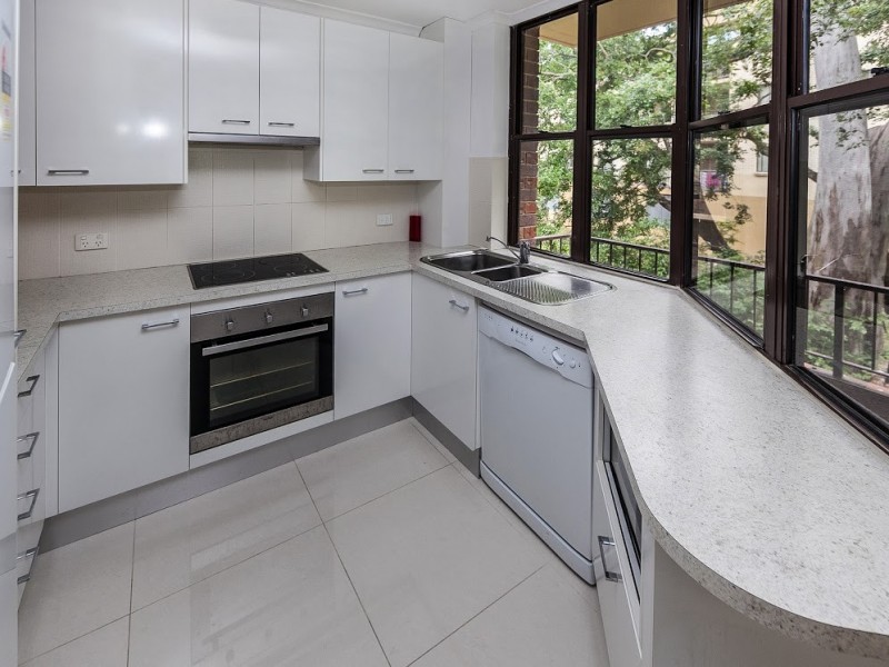 11/24 Carr Street, St Lucia QLD 4067