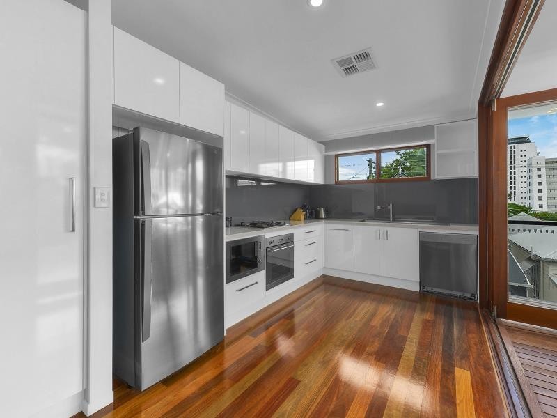 27 Parish Street, Spring Hill QLD 4000