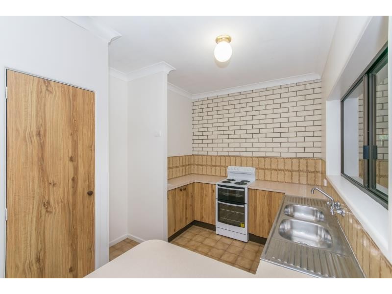 2/12 Glassey Street, Red Hill QLD 4059