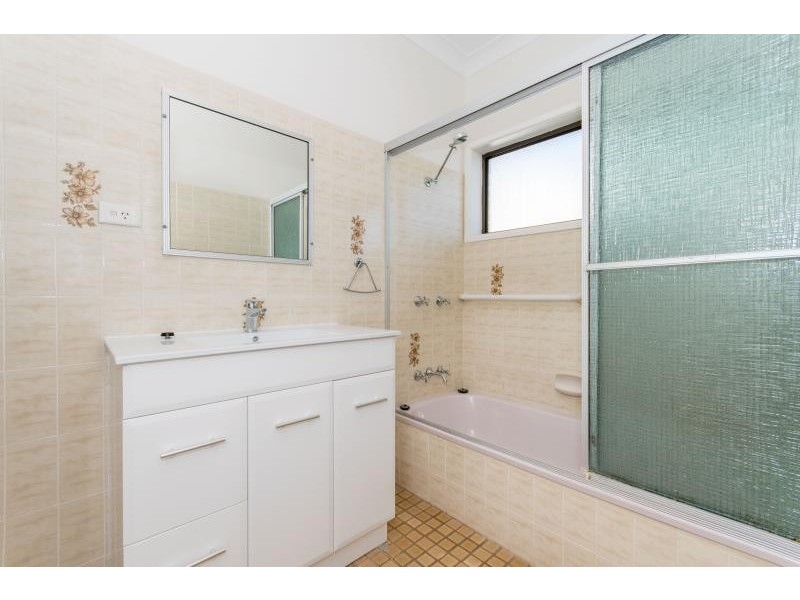 2/12 Glassey Street, Red Hill QLD 4059