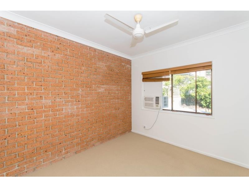 2/12 Glassey Street, Red Hill QLD 4059
