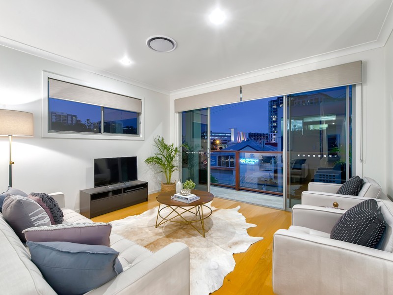 98 Warry Street, Fortitude Valley QLD 4006