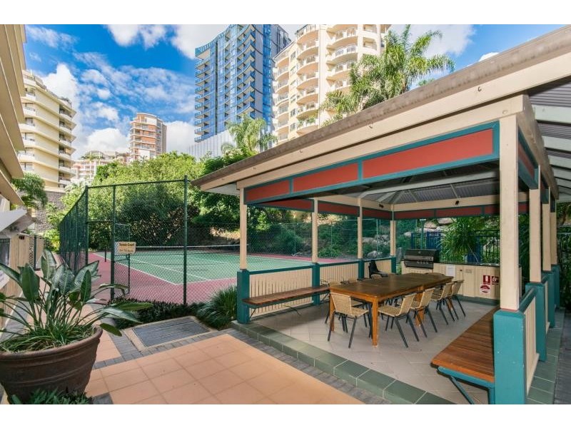 27/10 Lower River Terrace, South Brisbane QLD 4101