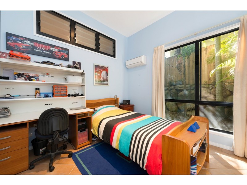 9 Wollundry Place, The Gap QLD 4061