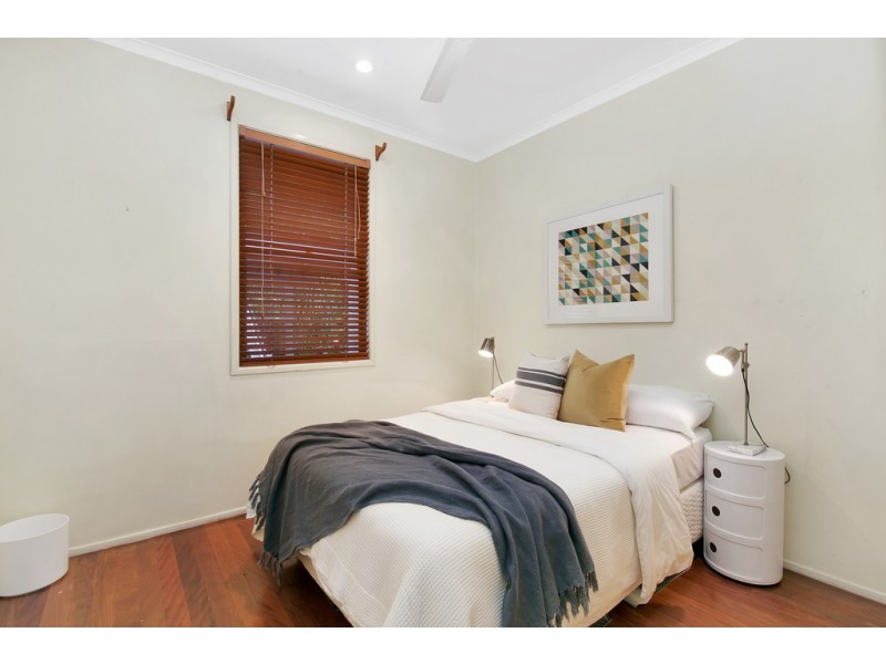 20 Pleasant Street, Red Hill QLD 4059