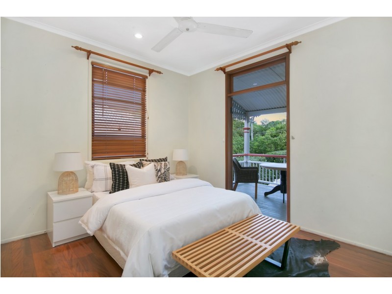 20 Pleasant Street, Red Hill QLD 4059