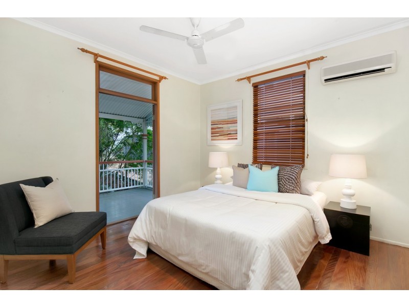 20 Pleasant Street, Red Hill QLD 4059