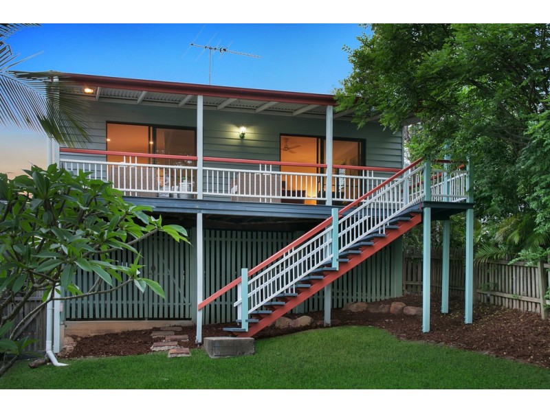 20 Pleasant Street, Red Hill QLD 4059