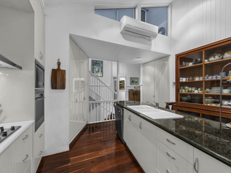 94 Birdwood Terrace, Auchenflower QLD 4066