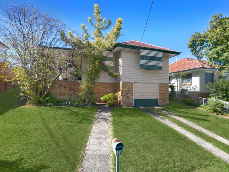 15 Judith Street, Ashgrove QLD 4060