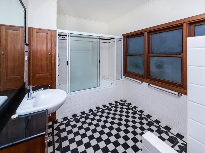 14 Daintree Street, Paddington QLD 4064