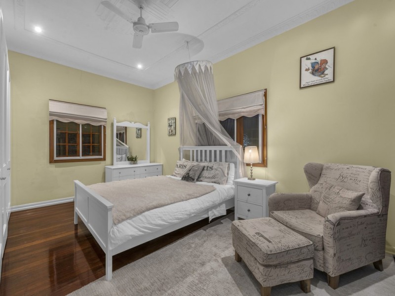 63 Boundary Road, Bardon QLD 4065