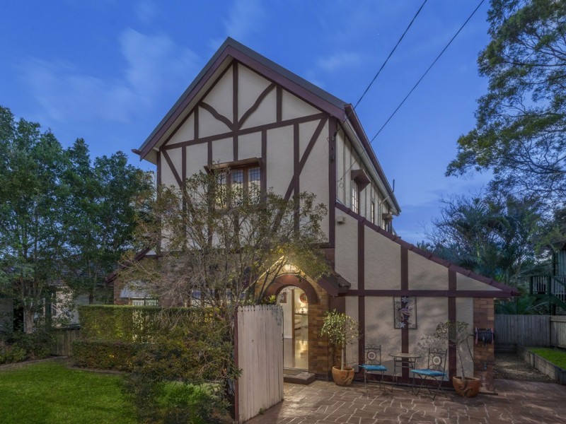 63 Boundary Road, Bardon QLD 4065