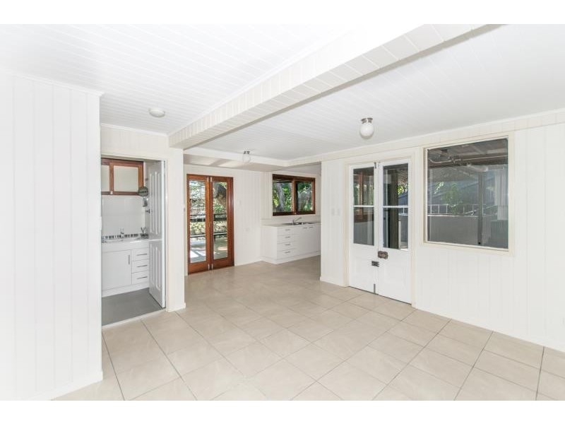 7 Northam Avenue, Bardon QLD 4065