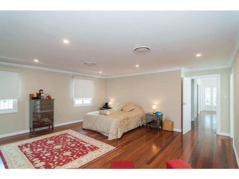 398 Kingsford Smith Drive, Hamilton QLD 4007