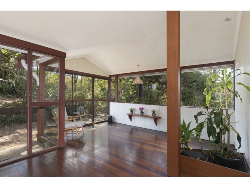 1 Angus Street, Bardon QLD 4065