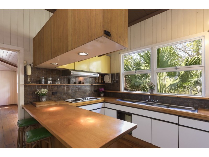 1 Angus Street, Bardon QLD 4065