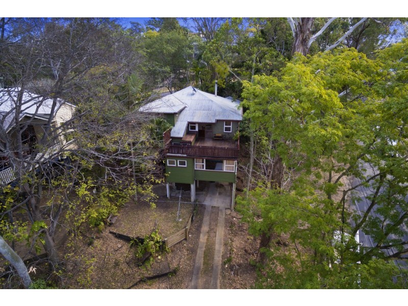 1 Angus Street, Bardon QLD 4065