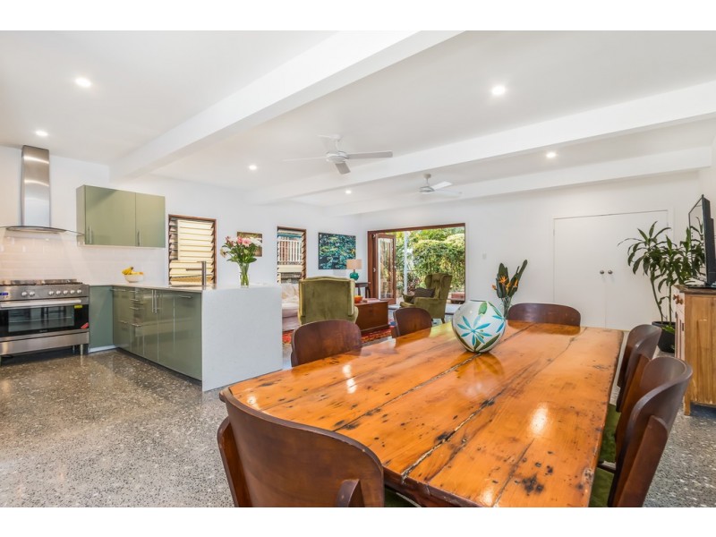 67 Lindsay Street, Ashgrove QLD 4060