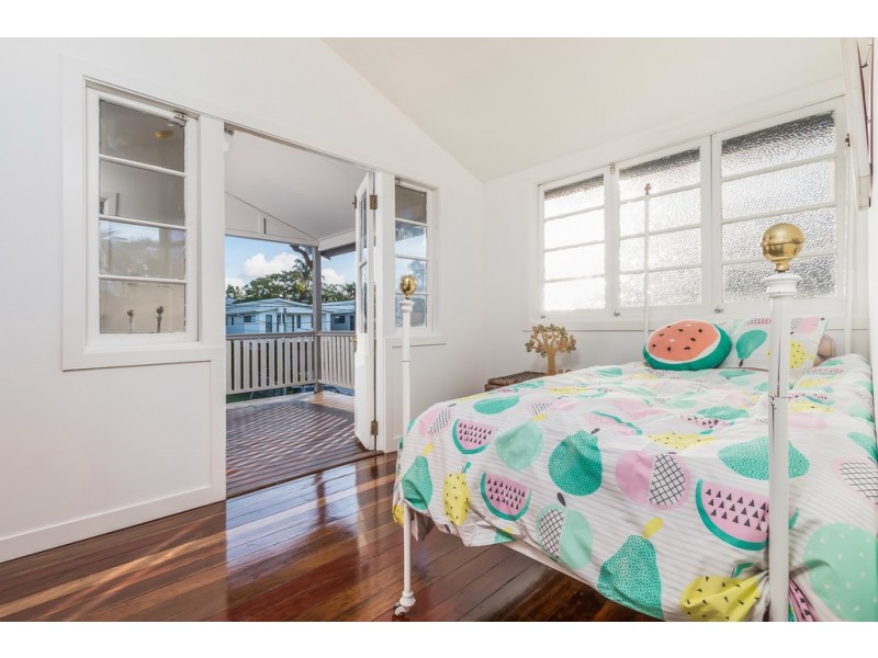 67 Lindsay Street, Ashgrove QLD 4060