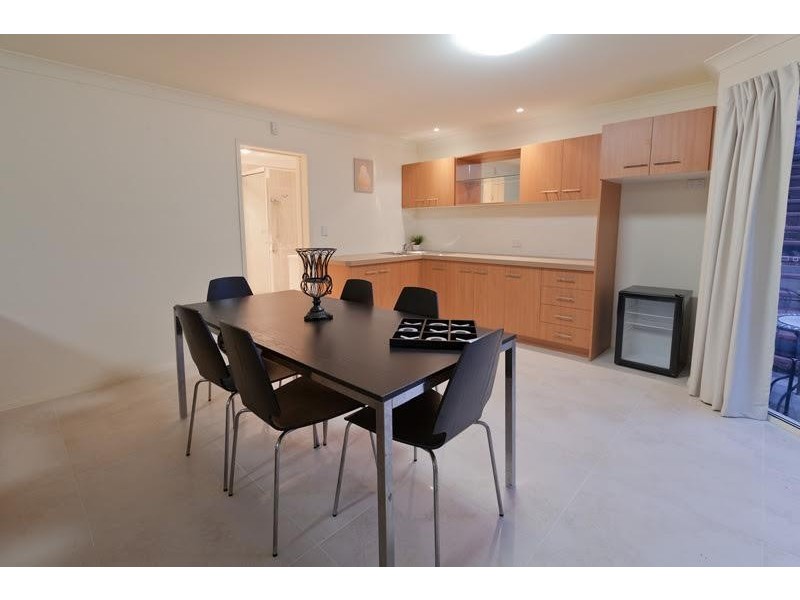 117 Tristania Road, Chapel Hill QLD 4069