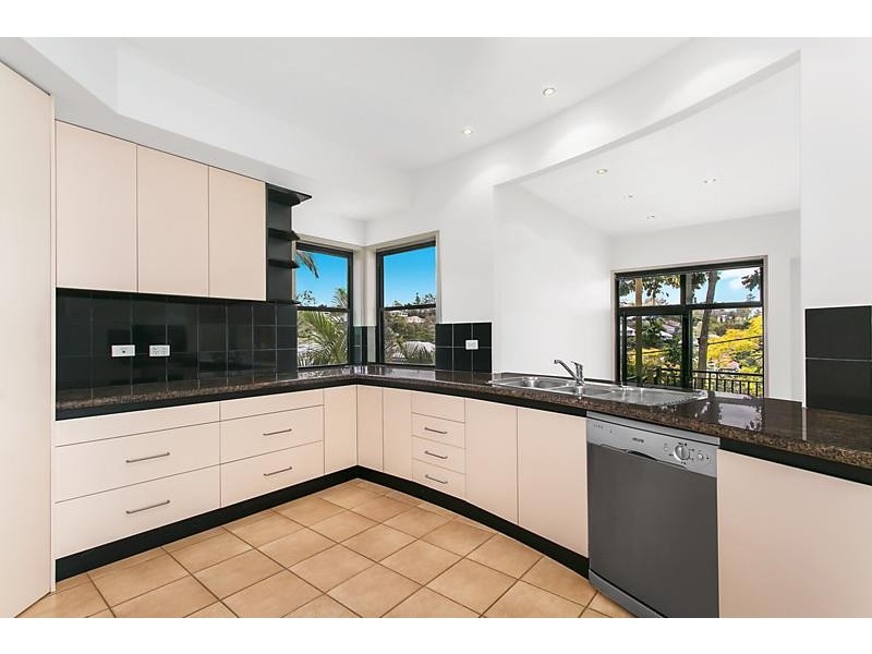 12 Owen Lane, Auchenflower QLD 4066