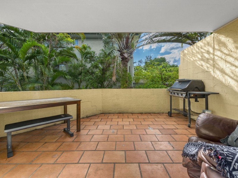 2/5 Bergin Street, Milton QLD 4064