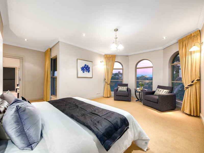 81 Clare Place, The Gap QLD 4061