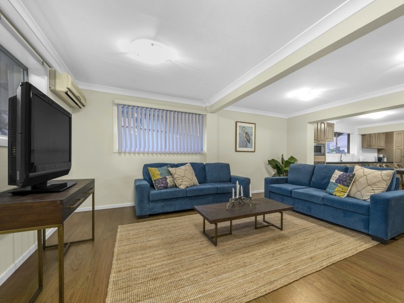 65 Long Street, Camp Hill QLD 4152