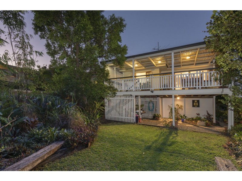 27 Fosbery Street, Windsor QLD 4030