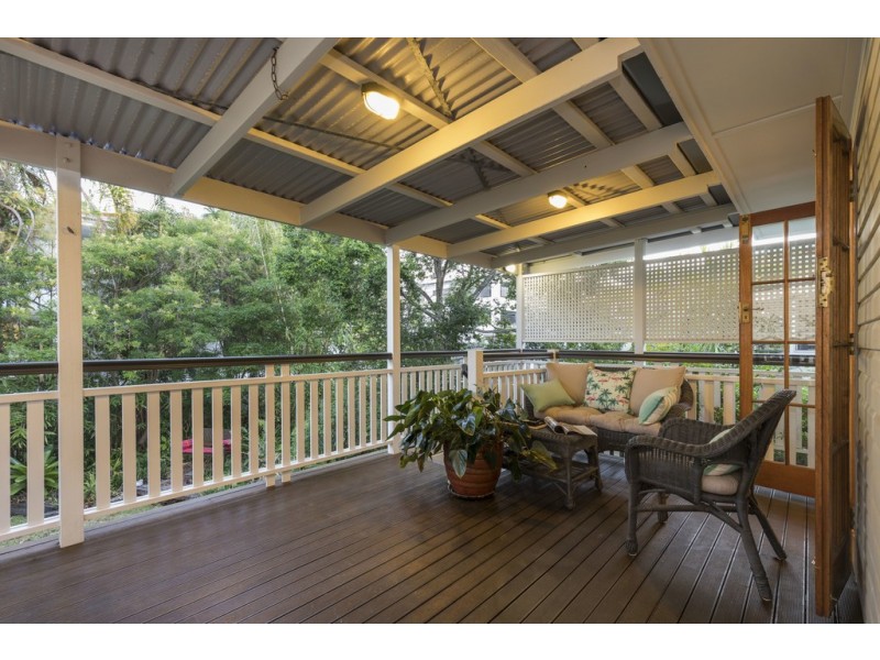 27 Fosbery Street, Windsor QLD 4030