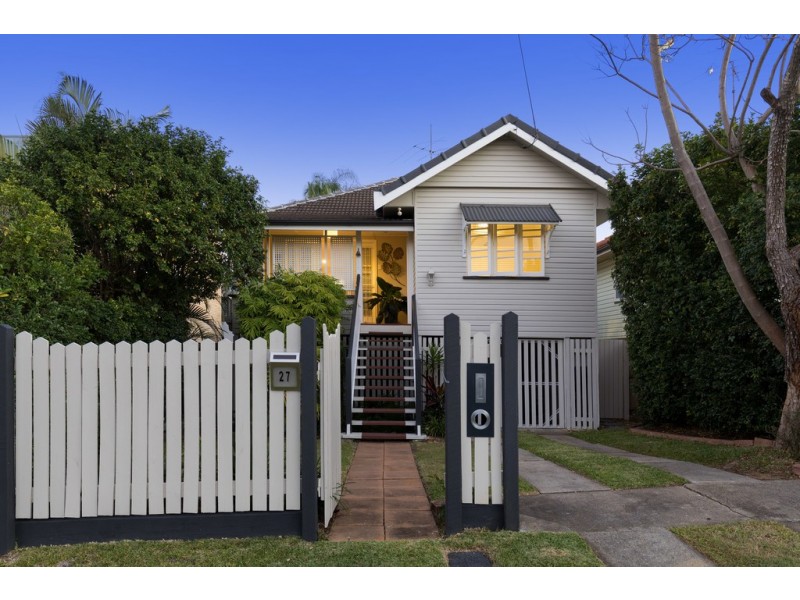27 Fosbery Street, Windsor QLD 4030