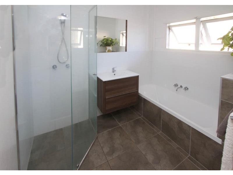 81 Jubilee Terrace, Bardon QLD 4065