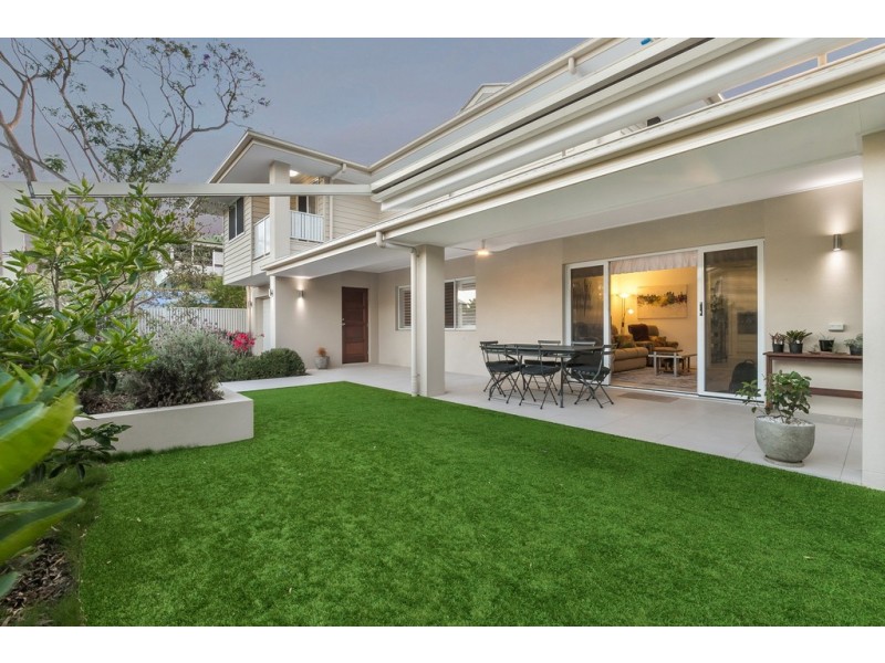 16 Nicholson Lane, Ashgrove QLD 4060