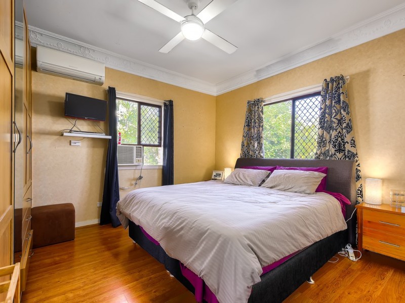 57 Lewin Street, Bardon QLD 4065