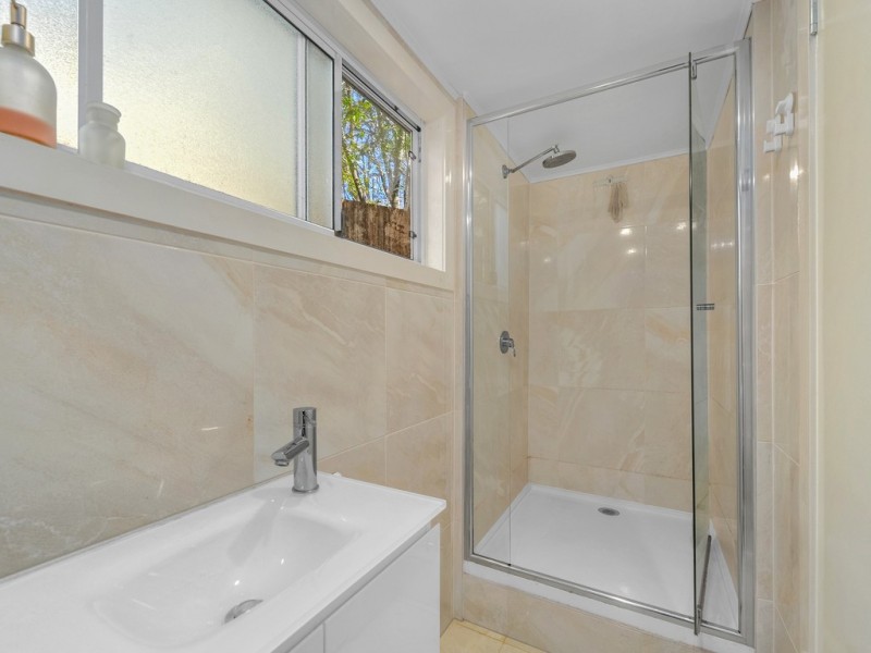 37 Macgregor Terrace, Bardon QLD 4065