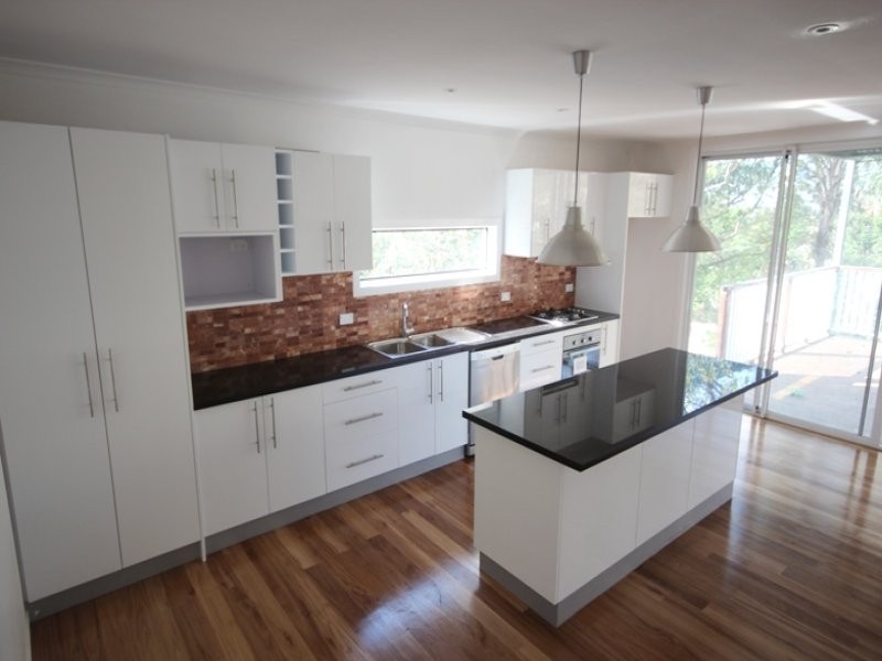 37 Macgregor Terrace, Bardon QLD 4065