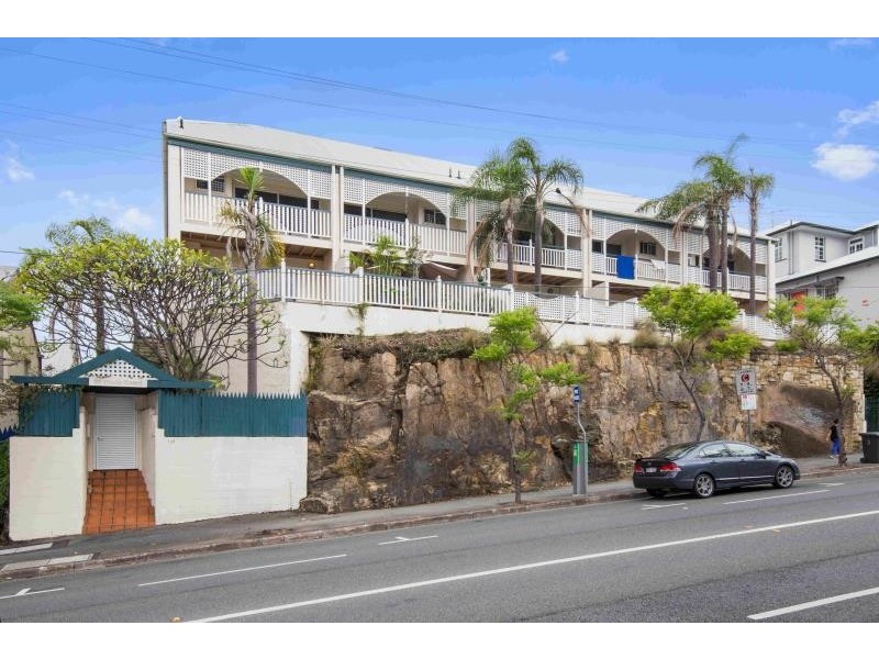 1/137 St Pauls Terrace, Spring Hill QLD 4000
